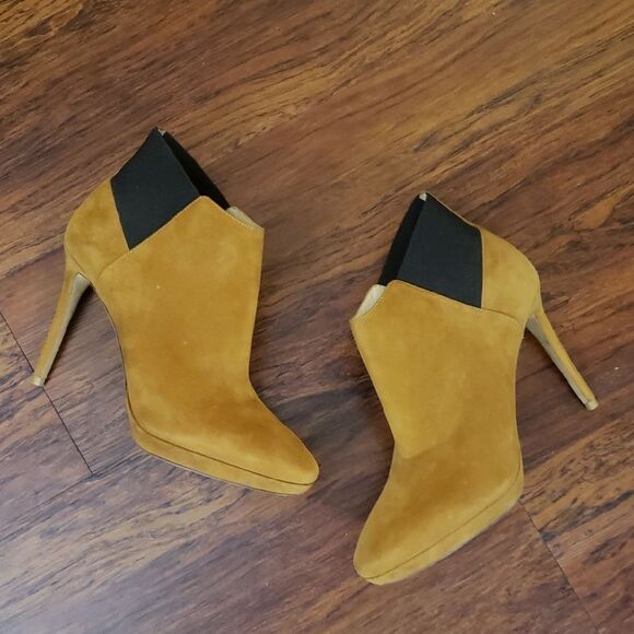 Jimmy Choo Tan Suede Chic Stiletto Heel Ankle Boot Size 38.5 - Picture 1 of 15